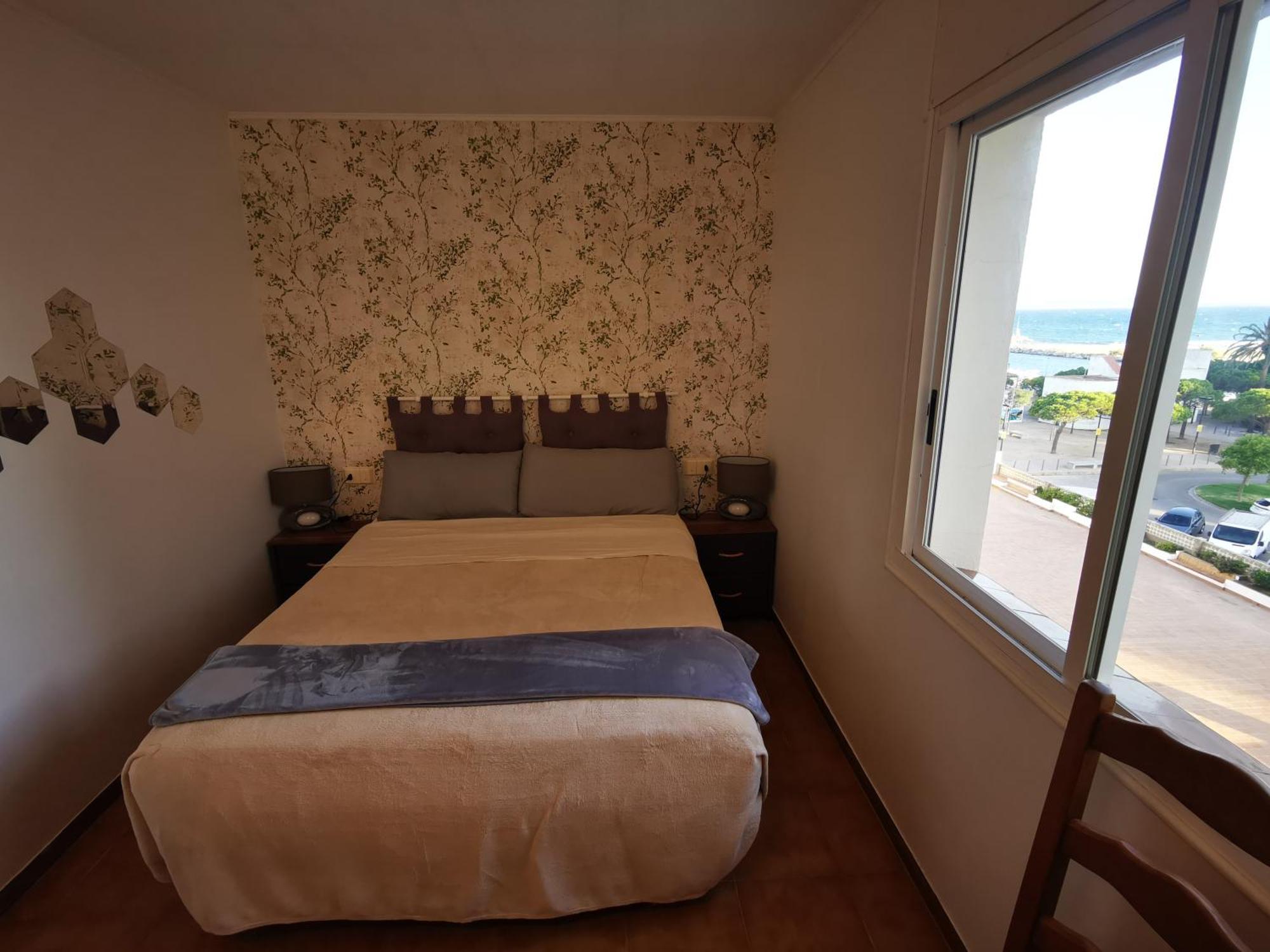 Spacieux Appartement Rose Front Mer Et Piscine Rosas Exterior foto